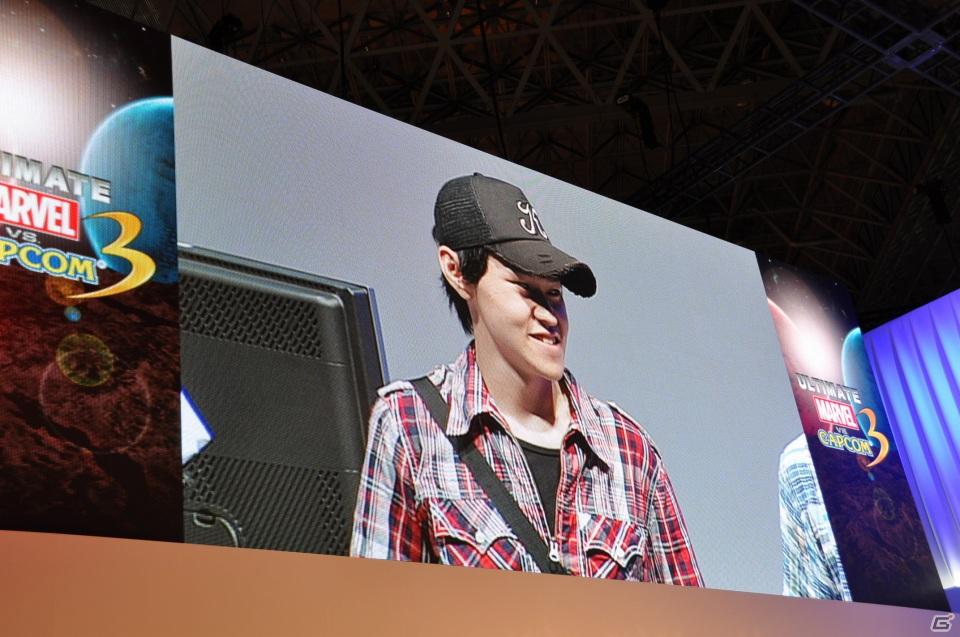 【TGS 2011】バージル、そしてアイアンフィストが参戦決定！デモプレイでは会場からの挑戦者にバージルでボコられるNeo_G！？「ULTIMATE MARVEL VS.CAPCOM 3」スペシャルステージレポの画像162