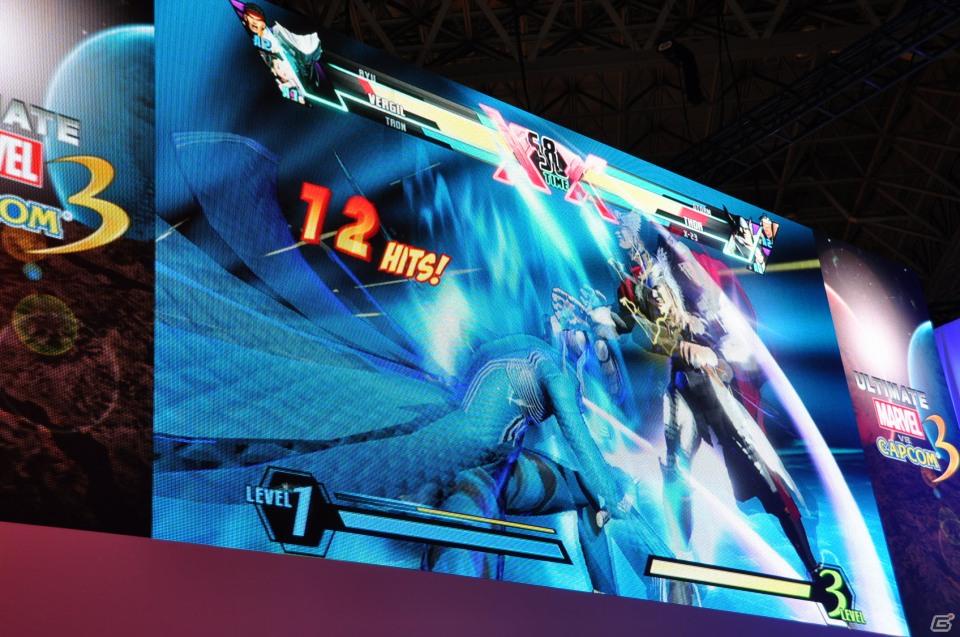 【TGS 2011】バージル、そしてアイアンフィストが参戦決定！デモプレイでは会場からの挑戦者にバージルでボコられるNeo_G！？「ULTIMATE MARVEL VS.CAPCOM 3」スペシャルステージレポの画像33