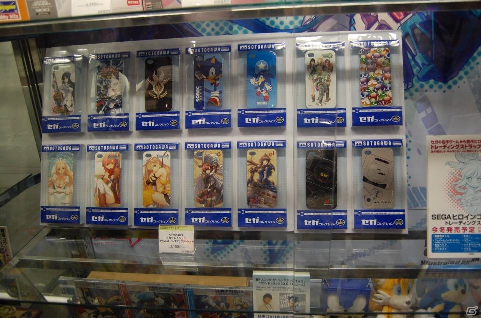 【TGS 2011】フィギュアから抱き枕まで！ゲームグッズ満載の物販コーナーレポートの画像66
