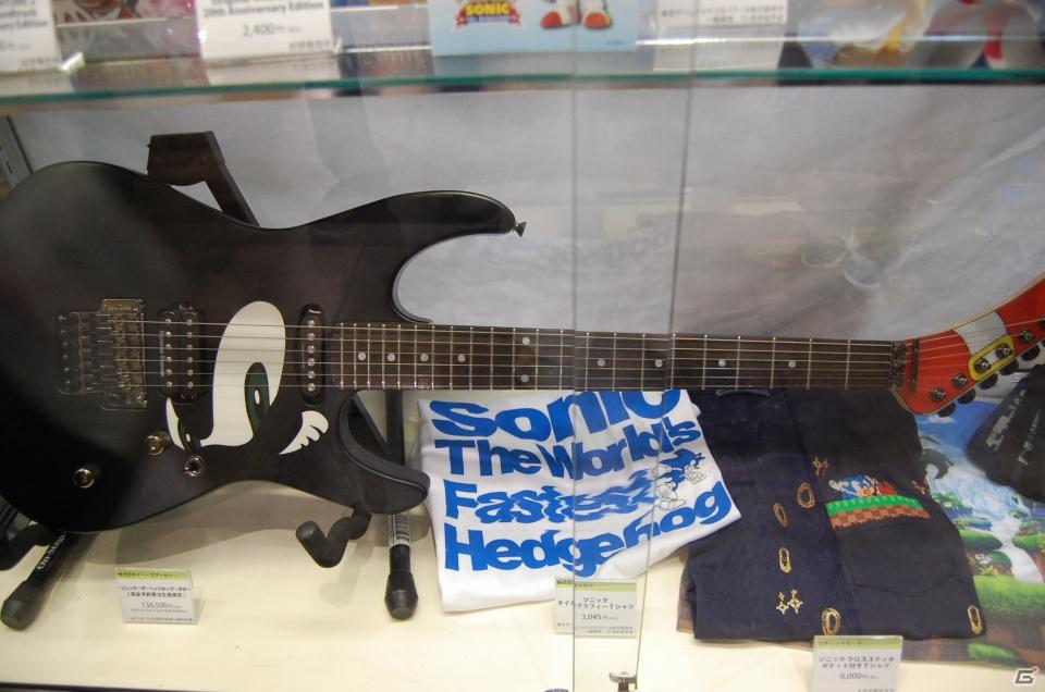【TGS 2011】フィギュアから抱き枕まで！ゲームグッズ満載の物販コーナーレポートの画像67