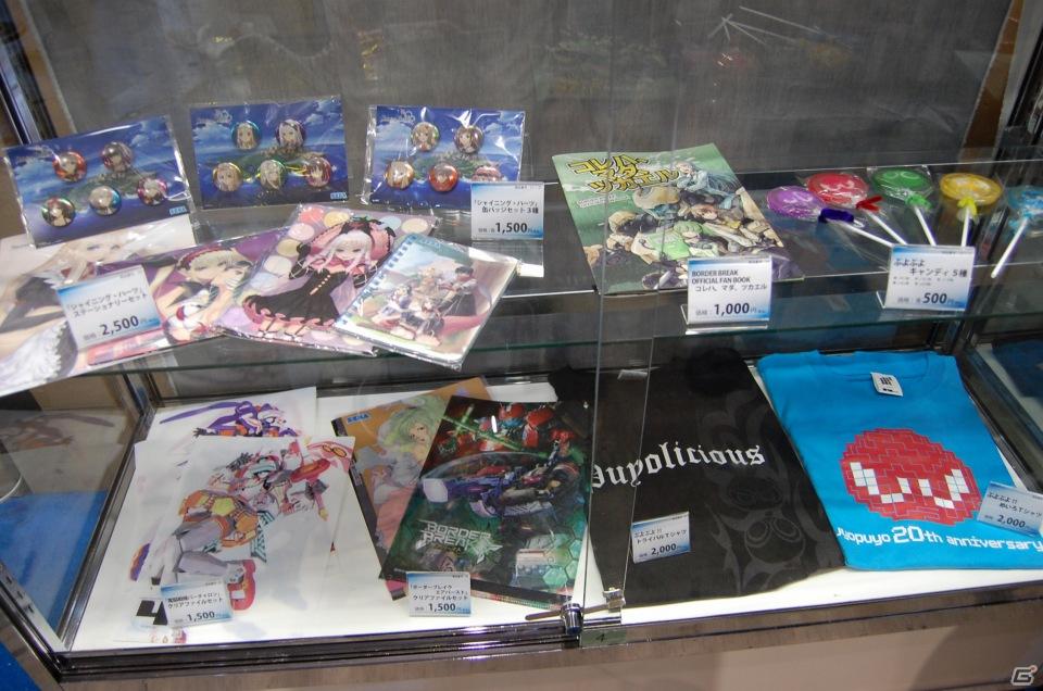 【TGS 2011】フィギュアから抱き枕まで！ゲームグッズ満載の物販コーナーレポートの画像78