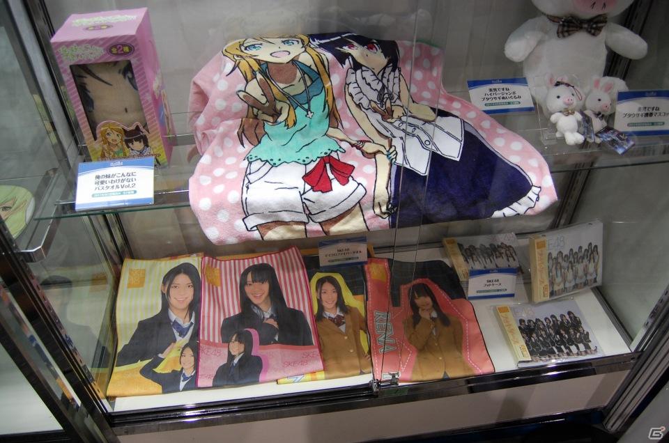 【TGS 2011】フィギュアから抱き枕まで！ゲームグッズ満載の物販コーナーレポートの画像81