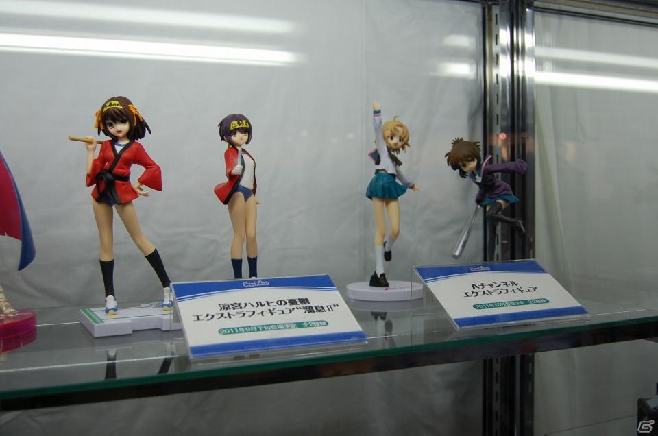 【TGS 2011】フィギュアから抱き枕まで！ゲームグッズ満載の物販コーナーレポートの画像84