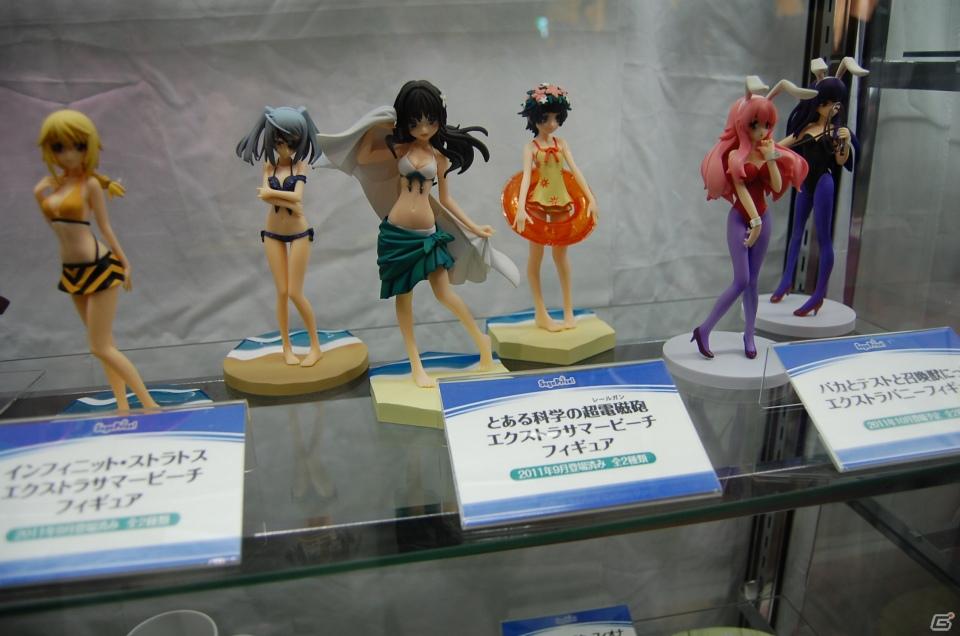 【TGS 2011】フィギュアから抱き枕まで！ゲームグッズ満載の物販コーナーレポートの画像86