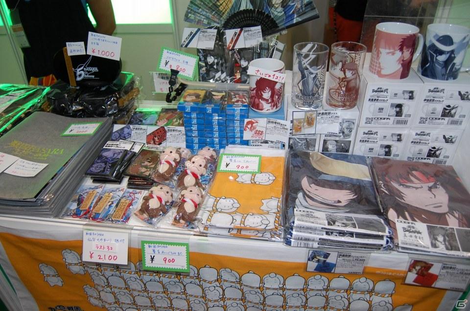 【TGS 2011】フィギュアから抱き枕まで！ゲームグッズ満載の物販コーナーレポートの画像97