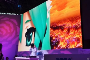 【TGS 2011】ゲストに「sasakure.UK」氏を招いてライヴアクトを繰り広げる！PSP「セブンスドラゴン2020」スペシャルステージにはたくさんのファンが集うの画像64