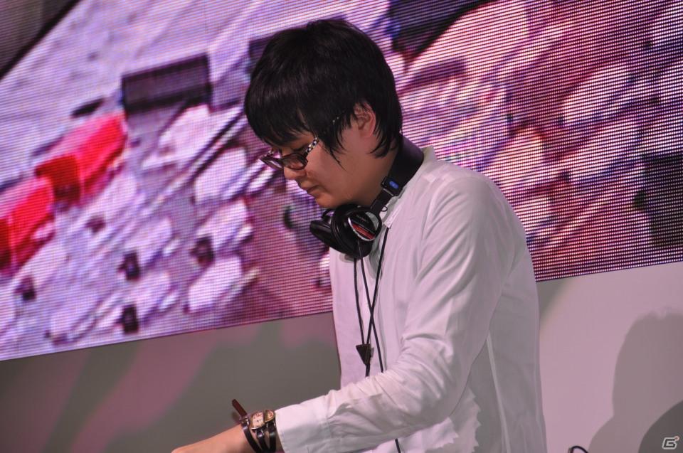 【TGS 2011】ゲストに「sasakure.UK」氏を招いてライヴアクトを繰り広げる！PSP「セブンスドラゴン2020」スペシャルステージにはたくさんのファンが集うの画像67