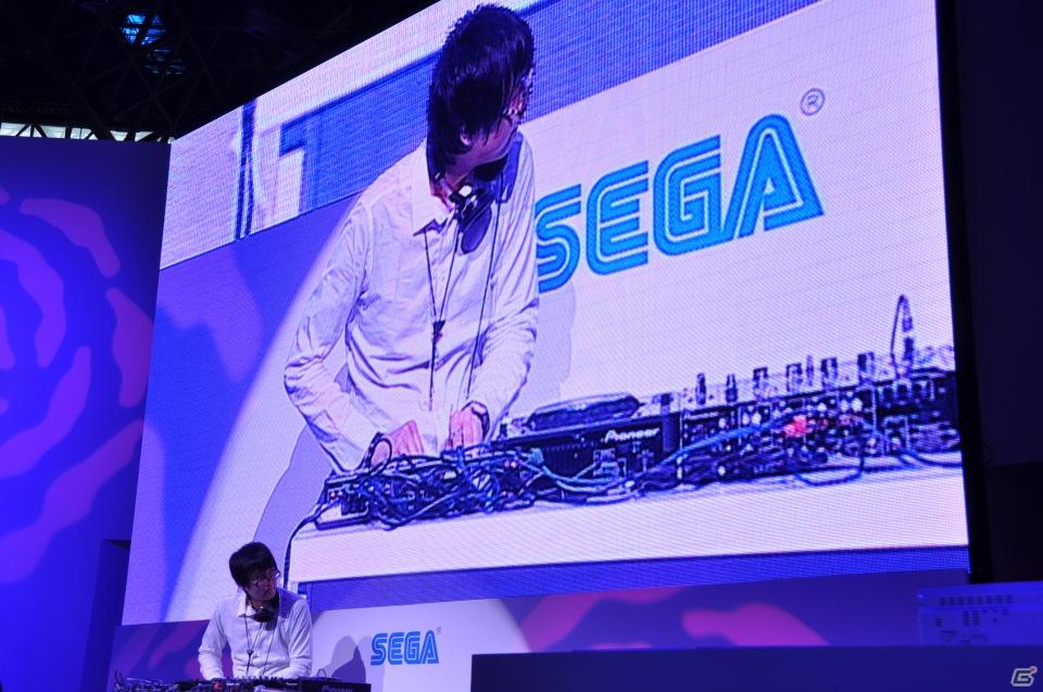 【TGS 2011】ゲストに「sasakure.UK」氏を招いてライヴアクトを繰り広げる！PSP「セブンスドラゴン2020」スペシャルステージにはたくさんのファンが集うの画像69