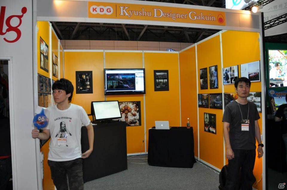 【TGS 2011】試遊台やイラスト展示など学生の作品を展示したゲームスクールコーナーレポートの画像24