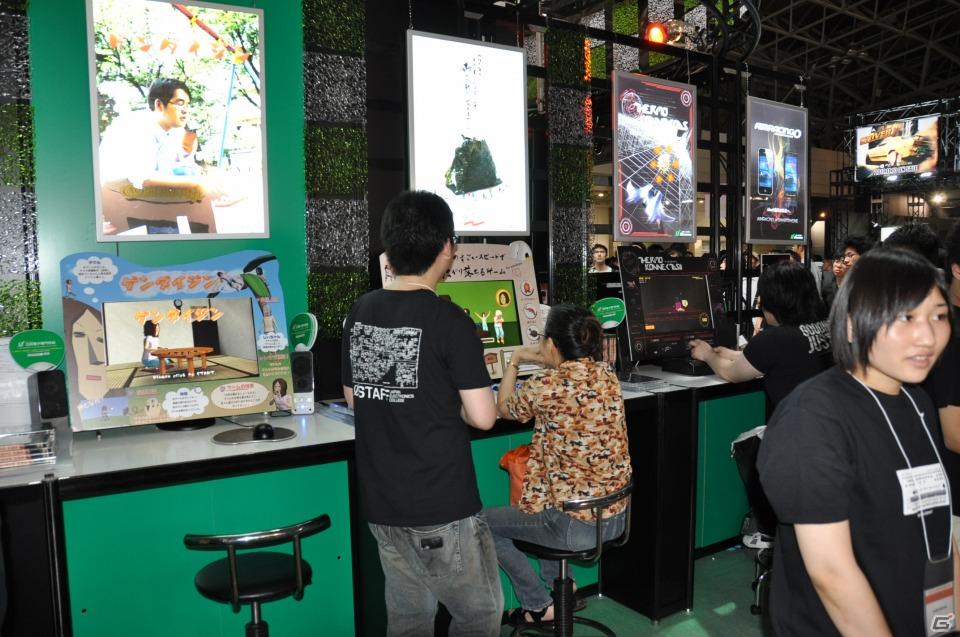 【TGS 2011】試遊台やイラスト展示など学生の作品を展示したゲームスクールコーナーレポートの画像28