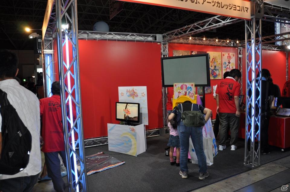 【TGS 2011】試遊台やイラスト展示など学生の作品を展示したゲームスクールコーナーレポートの画像3