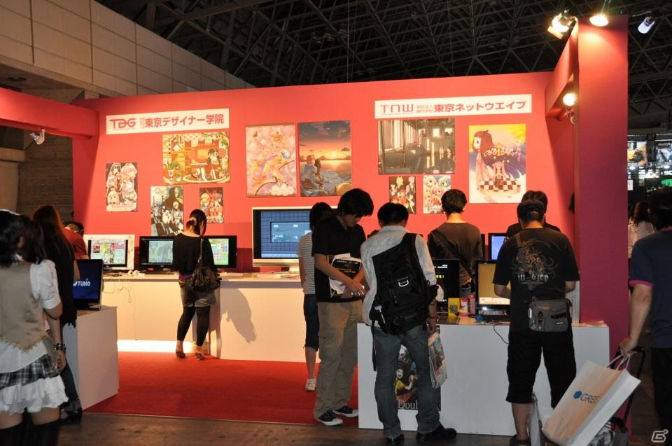 【TGS 2011】試遊台やイラスト展示など学生の作品を展示したゲームスクールコーナーレポートの画像35