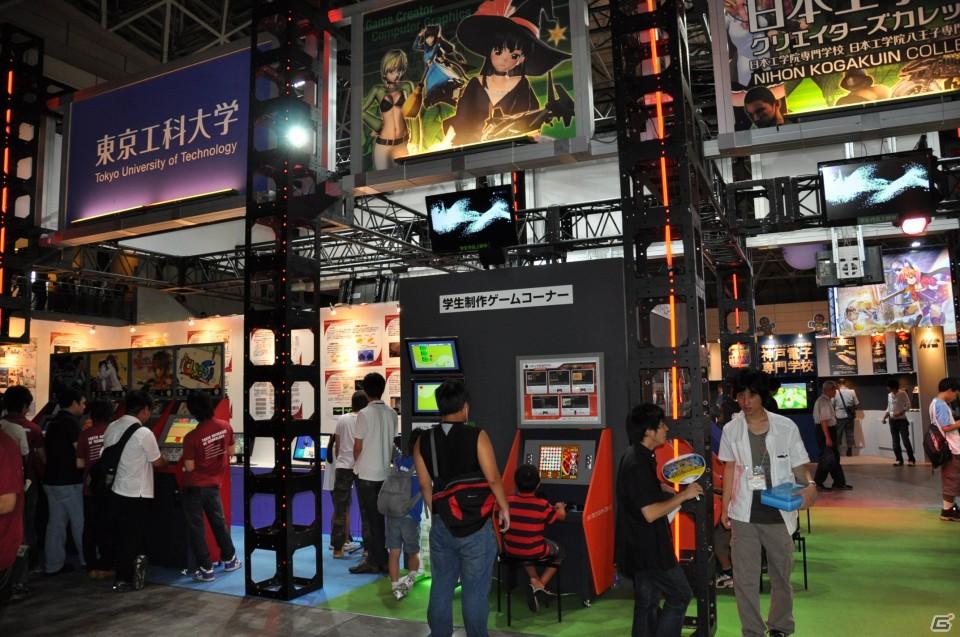 【TGS 2011】試遊台やイラスト展示など学生の作品を展示したゲームスクールコーナーレポートの画像8