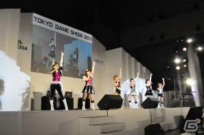 【TGS 2011】プロデューサーさん、TGSですよ！TGS！「THE IDOLM@STER TGS SPECIAL EVENT 02 アニメもゲームもグラビアも！ 全部まとめてアイドルマスター！！」ステージレポートの画像2