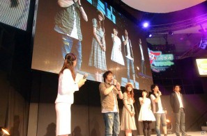 【TGS 2011】中村さん、遠藤さん、中島さん、小西さんが登場！ミニライブも行われた「劇場版マクロスF～サヨナラノツバサ～ Hybrid Pack」ステージレポートの画像29
