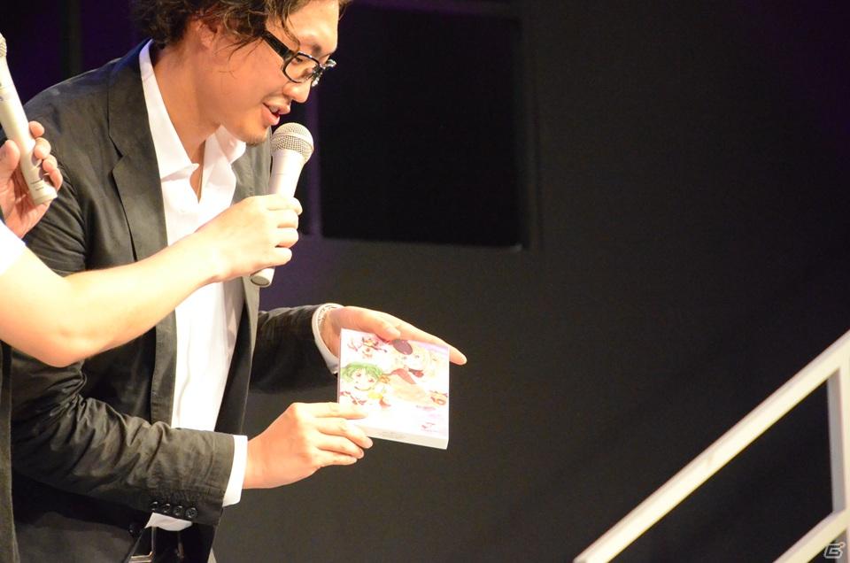 【TGS 2011】中村さん、遠藤さん、中島さん、小西さんが登場！ミニライブも行われた「劇場版マクロスF～サヨナラノツバサ～ Hybrid Pack」ステージレポートの画像14