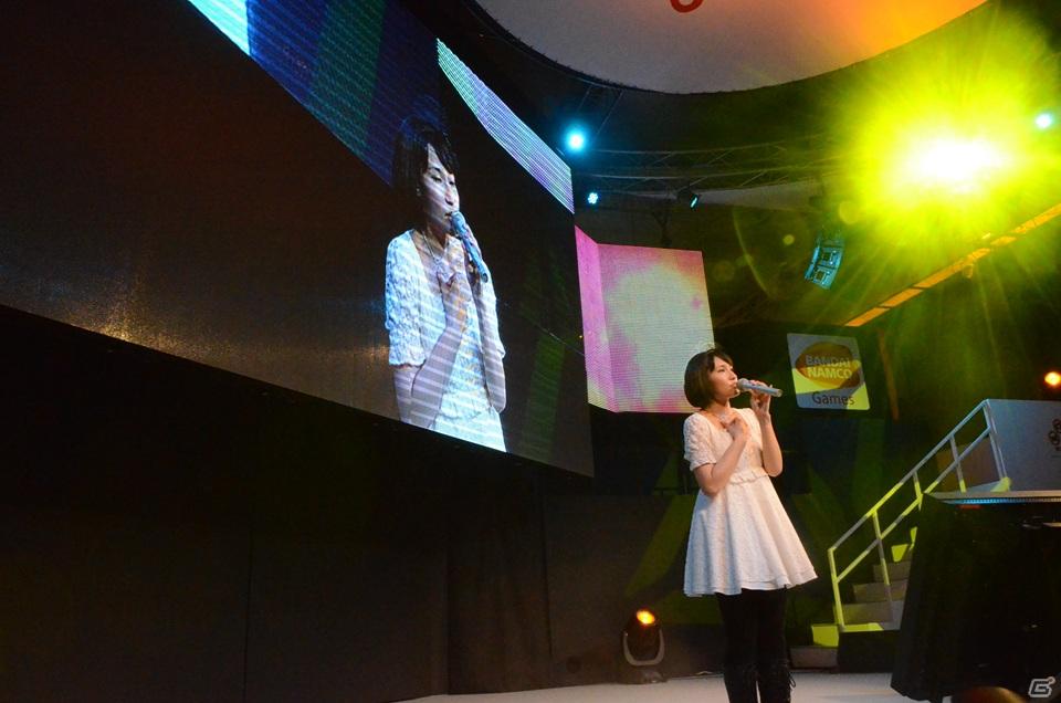 【TGS 2011】中村さん、遠藤さん、中島さん、小西さんが登場！ミニライブも行われた「劇場版マクロスF～サヨナラノツバサ～ Hybrid Pack」ステージレポートの画像26