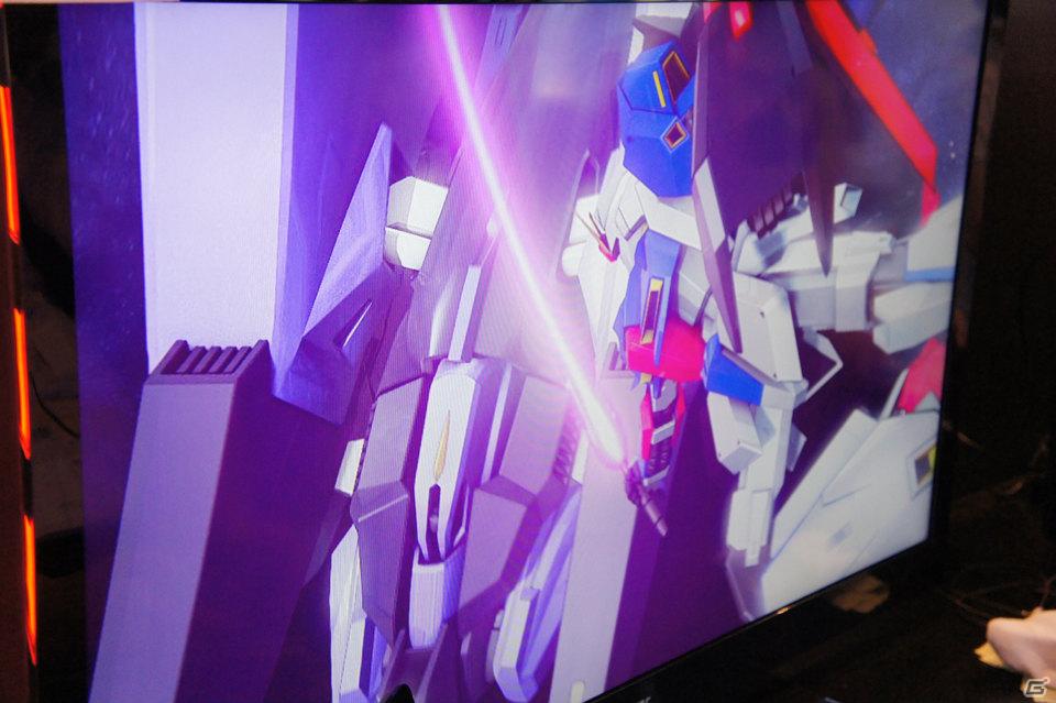 【TGS 2011】アーケードを超える「極限進化」のド迫力がいよいよ我が家にやってくる！「機動戦士ガンダム EXTREME VS.」プレイレポートの画像10