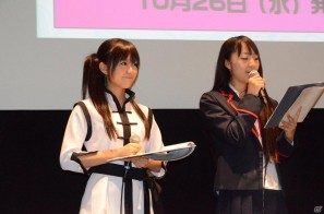 （左から）三森すずこさん、橘田いずみさん