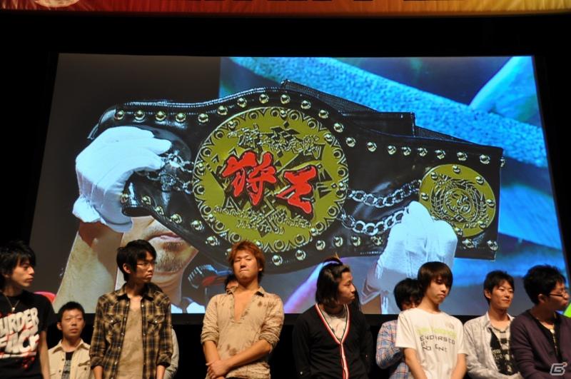 ゲストにゴマキ＆モンハン芸人も駆けつけた！MHP3rd狩王の座は福岡地区大会代表「∞（インフィニティ)」に決定「モンスターハンターフェスタ’11」決勝大会レポートの画像192