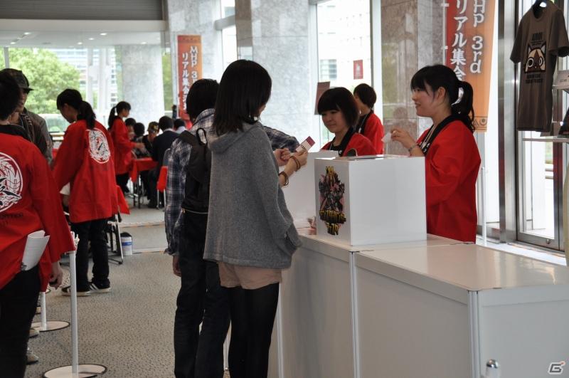 ゲストにゴマキ＆モンハン芸人も駆けつけた！MHP3rd狩王の座は福岡地区大会代表「∞（インフィニティ)」に決定「モンスターハンターフェスタ’11」決勝大会レポートの画像60