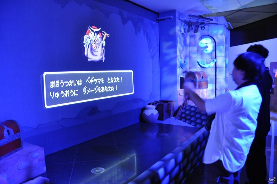 鳥山明氏の原画が約60点展示、サポーターの麒麟と堀井雄二氏が記念ケーキ入刀！「誕生25周年記念 ドラゴンクエスト展」プレス内覧会レポートの画像48