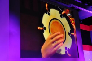 ゲストに名越稔洋氏とZEEBRA氏が登壇、ゲームの世界観を忠実に再現したパチンコ新機種「CR龍が如く 見参！」プレス発表会開催の画像21