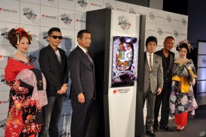 ゲストに名越稔洋氏とZEEBRA氏が登壇、ゲームの世界観を忠実に再現したパチンコ新機種「CR龍が如く 見参！」プレス発表会開催の画像221