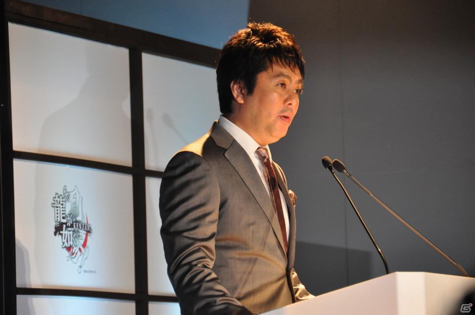 ゲストに名越稔洋氏とZEEBRA氏が登壇、ゲームの世界観を忠実に再現したパチンコ新機種「CR龍が如く 見参！」プレス発表会開催の画像12
