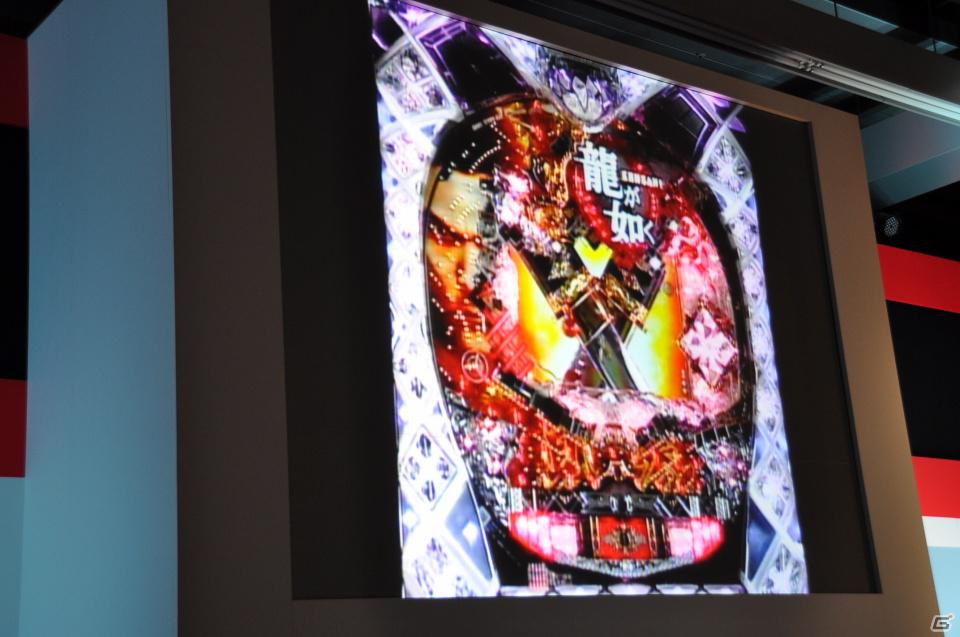 ゲストに名越稔洋氏とZEEBRA氏が登壇、ゲームの世界観を忠実に再現したパチンコ新機種「CR龍が如く 見参！」プレス発表会開催の画像68