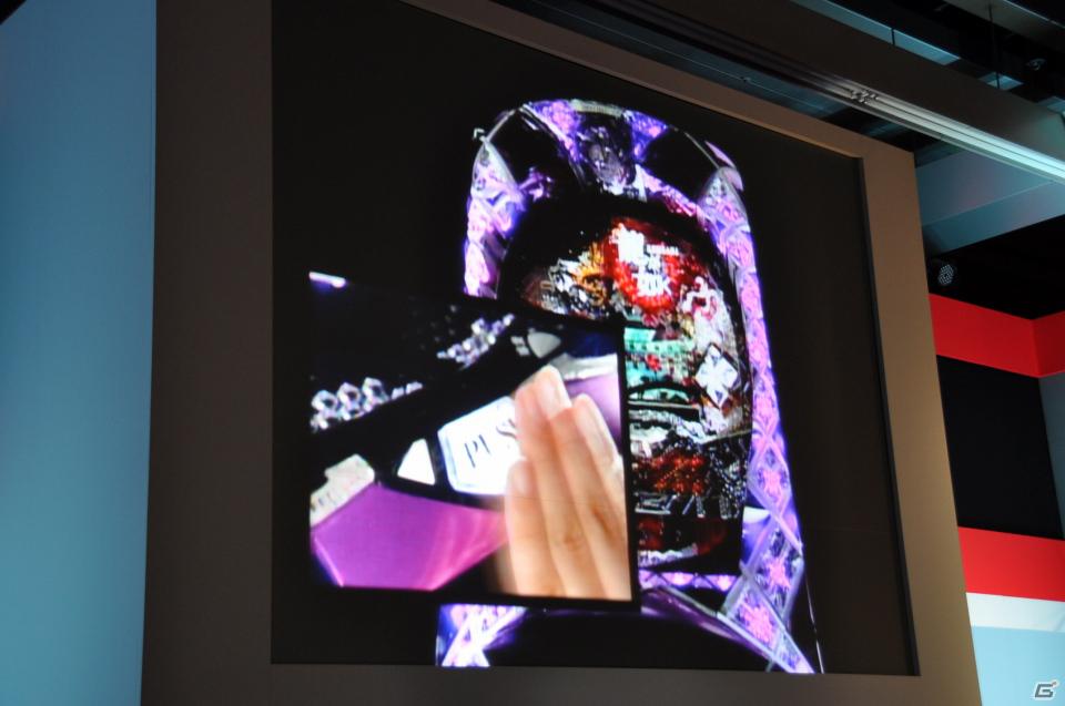 ゲストに名越稔洋氏とZEEBRA氏が登壇、ゲームの世界観を忠実に再現したパチンコ新機種「CR龍が如く 見参！」プレス発表会開催の画像78