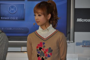 次長課長河本さん、藤本美貴さん、小倉優子さんがゴルフで対決！Xbox 360 Kinect専用「Kinect スポーツ：シーズン 2」発売記念イベントをレポートの画像31