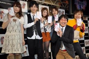 神谷浩史さん、白石涼子さん、梶裕貴さん、花澤香菜さん、南海キャンディーズが朝早くからお祝いに！PSP「ファイナルファンタジー 零式」発売カウントダウンイベント開催の画像85