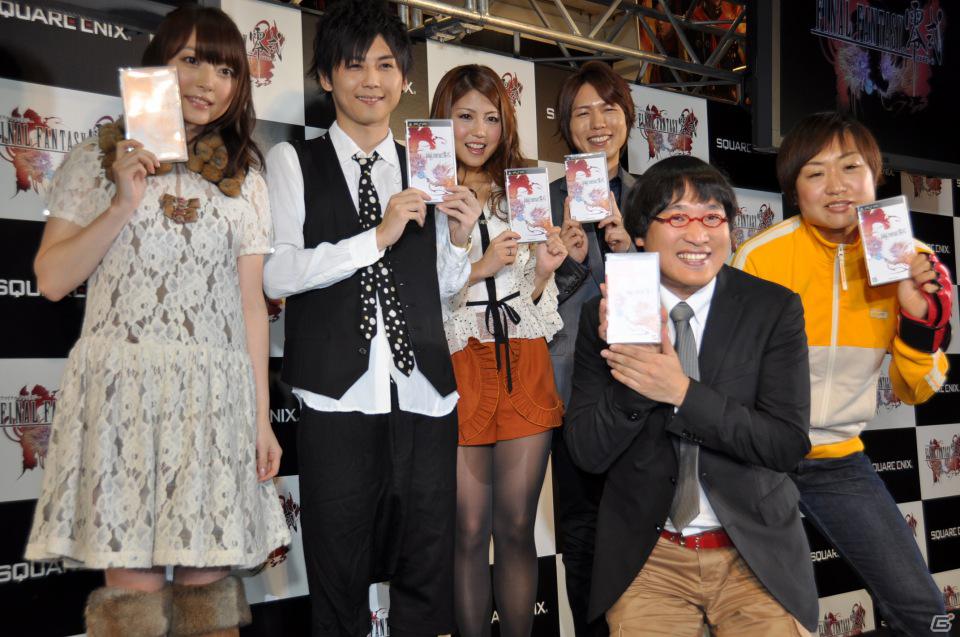 神谷浩史さん、白石涼子さん、梶裕貴さん、花澤香菜さん、南海キャンディーズが朝早くからお祝いに！PSP「ファイナルファンタジー 零式」発売カウントダウンイベント開催の画像86