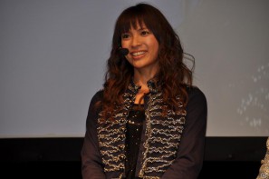 秋元才加さん、梅田彩佳さん、西寺郷太さん、パパイヤ鈴木さん全員でダンス対決！PS3/Xbox 360/Wii「マイケル・ジャクソン ザ・エクスペリエンス」カウントダウンイベントレポートの画像21
