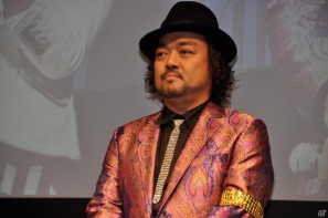秋元才加さん、梅田彩佳さん、西寺郷太さん、パパイヤ鈴木さん全員でダンス対決！PS3/Xbox 360/Wii「マイケル・ジャクソン ザ・エクスペリエンス」カウントダウンイベントレポートの画像3