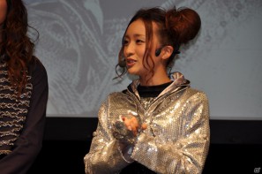 秋元才加さん、梅田彩佳さん、西寺郷太さん、パパイヤ鈴木さん全員でダンス対決！PS3/Xbox 360/Wii「マイケル・ジャクソン ザ・エクスペリエンス」カウントダウンイベントレポートの画像34