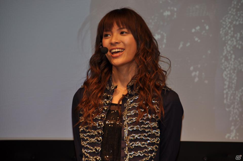 秋元才加さん、梅田彩佳さん、西寺郷太さん、パパイヤ鈴木さん全員でダンス対決！PS3/Xbox 360/Wii「マイケル・ジャクソン ザ・エクスペリエンス」カウントダウンイベントレポートの画像14