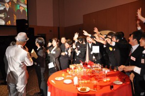 ラストを華々しく飾るスペシャルゲストが登壇！「KONAMI Arcade Championship 2011 グランドフィナーレ ～授賞祝賀会～」イベントレポートの画像213