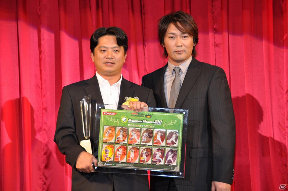 ラストを華々しく飾るスペシャルゲストが登壇！「KONAMI Arcade Championship 2011 グランドフィナーレ ～授賞祝賀会～」イベントレポートの画像122