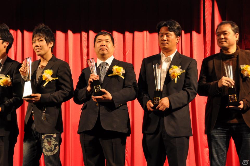 ラストを華々しく飾るスペシャルゲストが登壇！「KONAMI Arcade Championship 2011 グランドフィナーレ ～授賞祝賀会～」イベントレポートの画像139