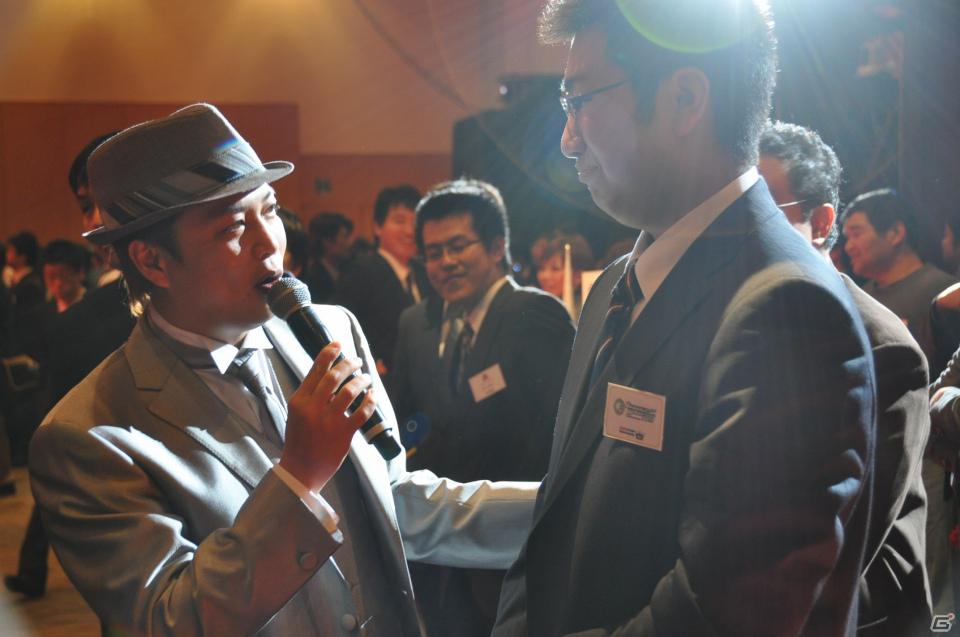 ラストを華々しく飾るスペシャルゲストが登壇！「KONAMI Arcade Championship 2011 グランドフィナーレ ～授賞祝賀会～」イベントレポートの画像161