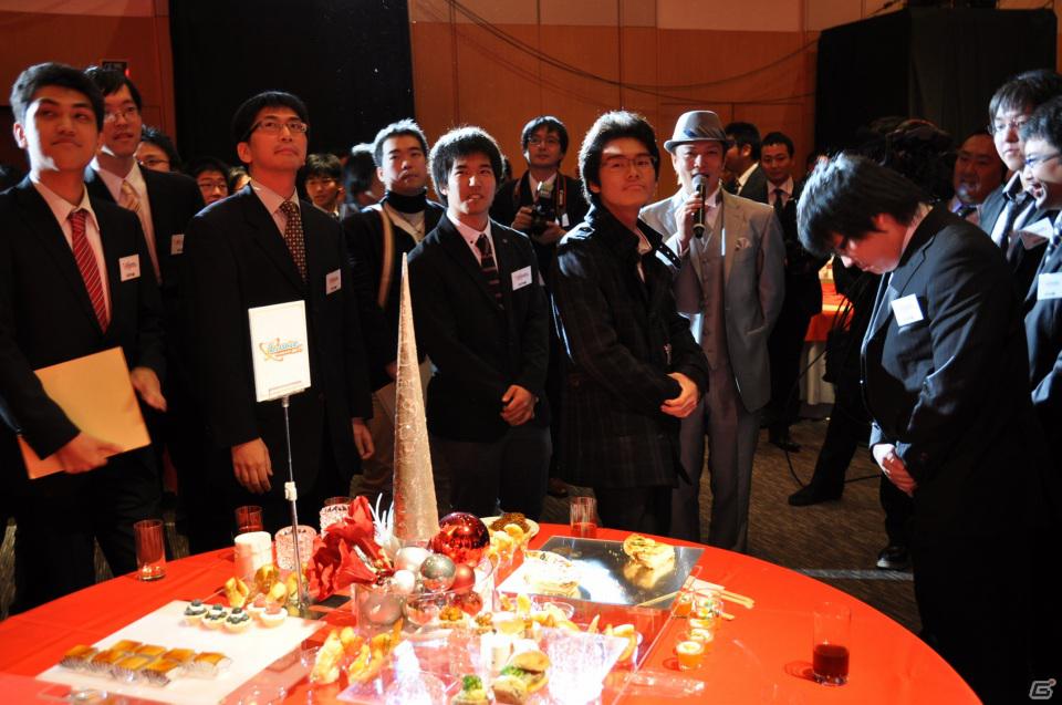 ラストを華々しく飾るスペシャルゲストが登壇！「KONAMI Arcade Championship 2011 グランドフィナーレ ～授賞祝賀会～」イベントレポートの画像170