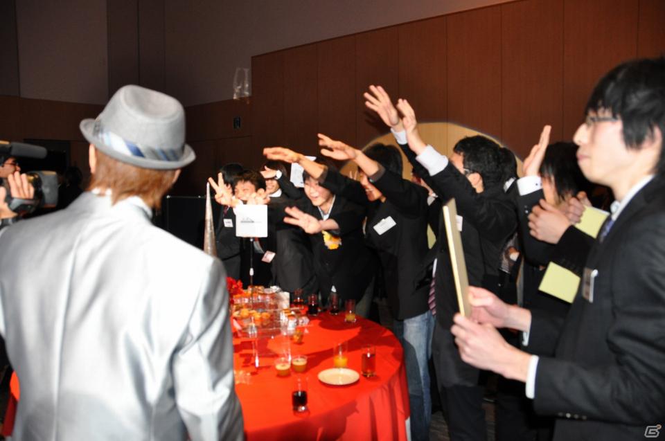 ラストを華々しく飾るスペシャルゲストが登壇！「KONAMI Arcade Championship 2011 グランドフィナーレ ～授賞祝賀会～」イベントレポートの画像210