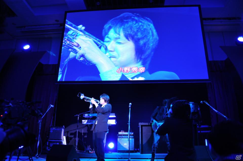 ラストを華々しく飾るスペシャルゲストが登壇！「KONAMI Arcade Championship 2011 グランドフィナーレ ～授賞祝賀会～」イベントレポートの画像215