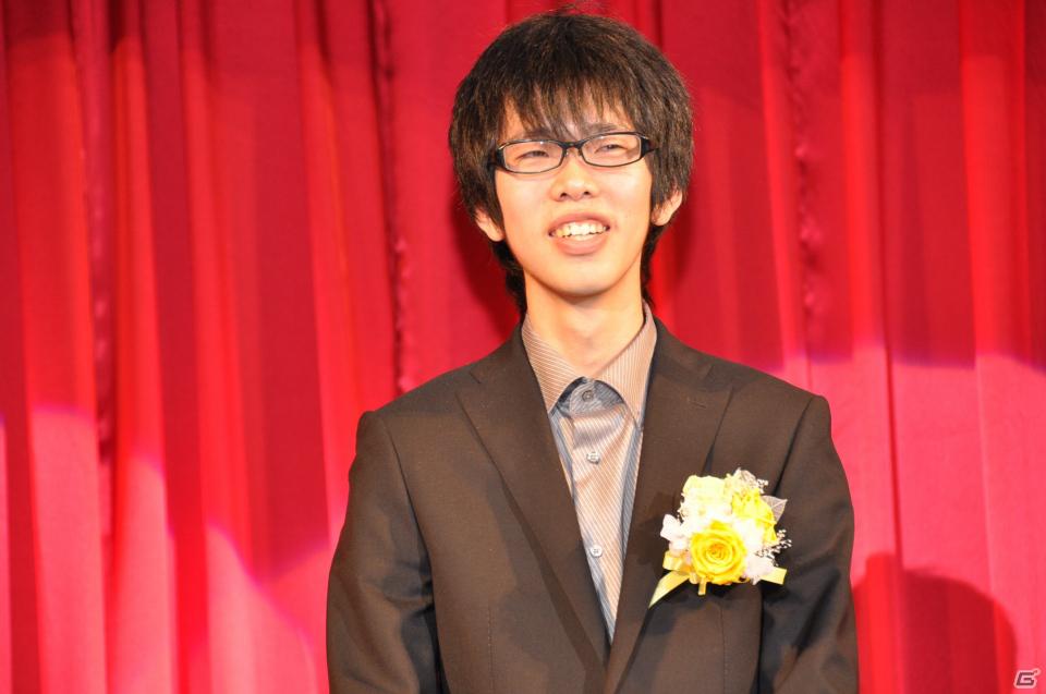 ラストを華々しく飾るスペシャルゲストが登壇！「KONAMI Arcade Championship 2011 グランドフィナーレ ～授賞祝賀会～」イベントレポートの画像23