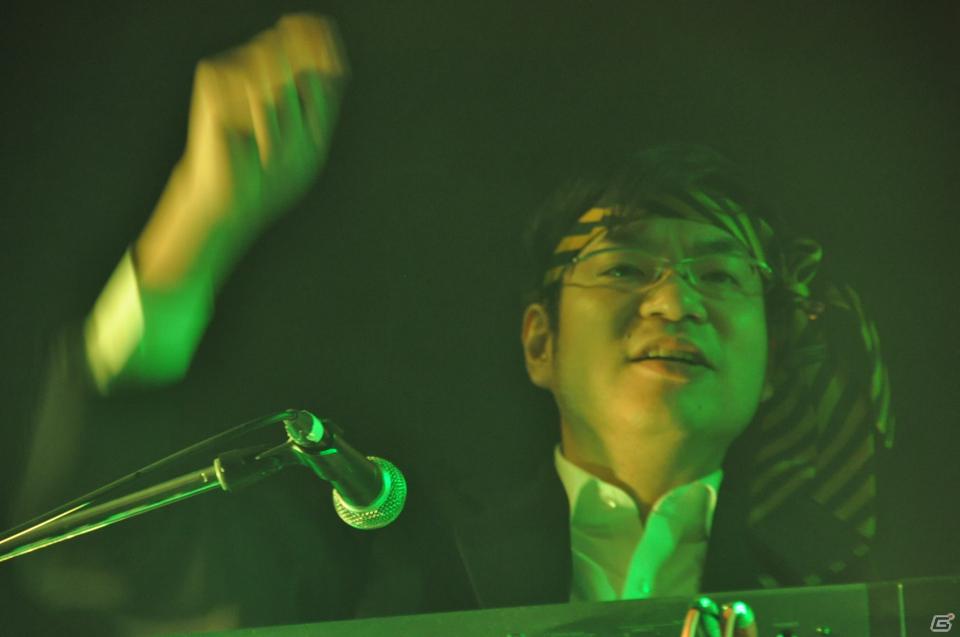 ラストを華々しく飾るスペシャルゲストが登壇！「KONAMI Arcade Championship 2011 グランドフィナーレ ～授賞祝賀会～」イベントレポートの画像257