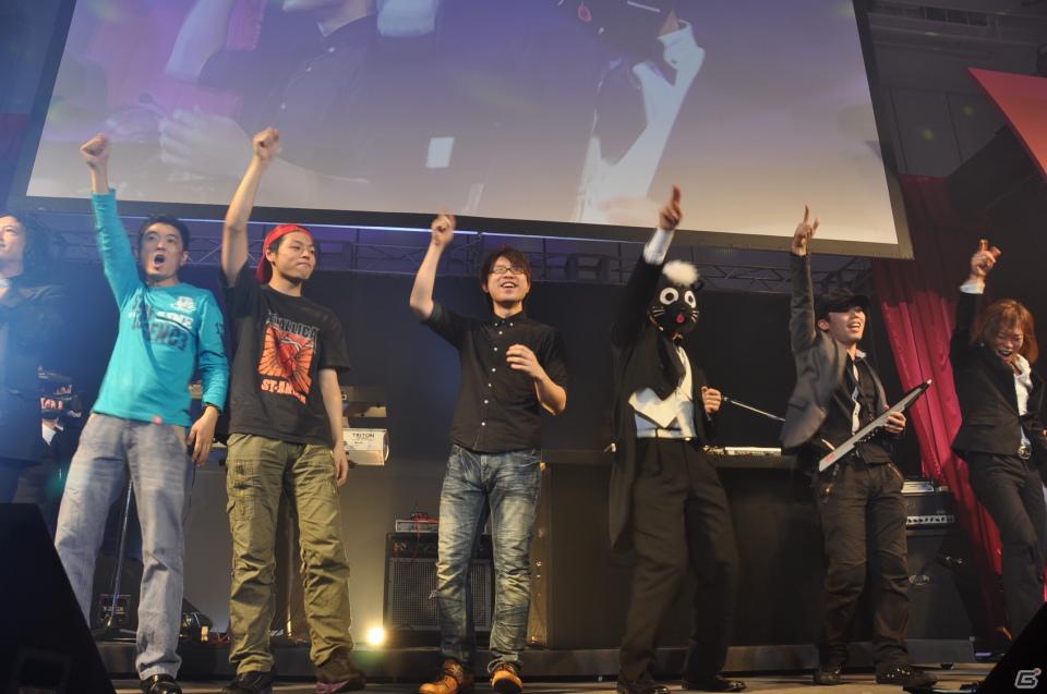 ラストを華々しく飾るスペシャルゲストが登壇！「KONAMI Arcade Championship 2011 グランドフィナーレ ～授賞祝賀会～」イベントレポートの画像268