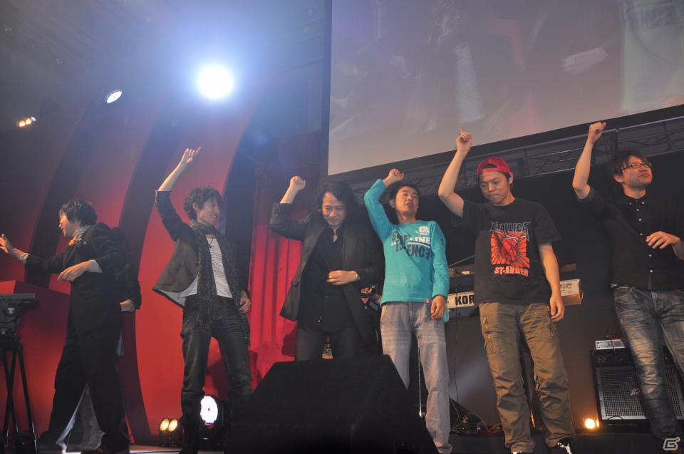 ラストを華々しく飾るスペシャルゲストが登壇！「KONAMI Arcade Championship 2011 グランドフィナーレ ～授賞祝賀会～」イベントレポートの画像269