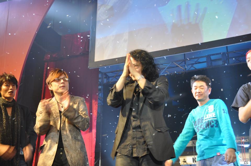 ラストを華々しく飾るスペシャルゲストが登壇！「KONAMI Arcade Championship 2011 グランドフィナーレ ～授賞祝賀会～」イベントレポートの画像280